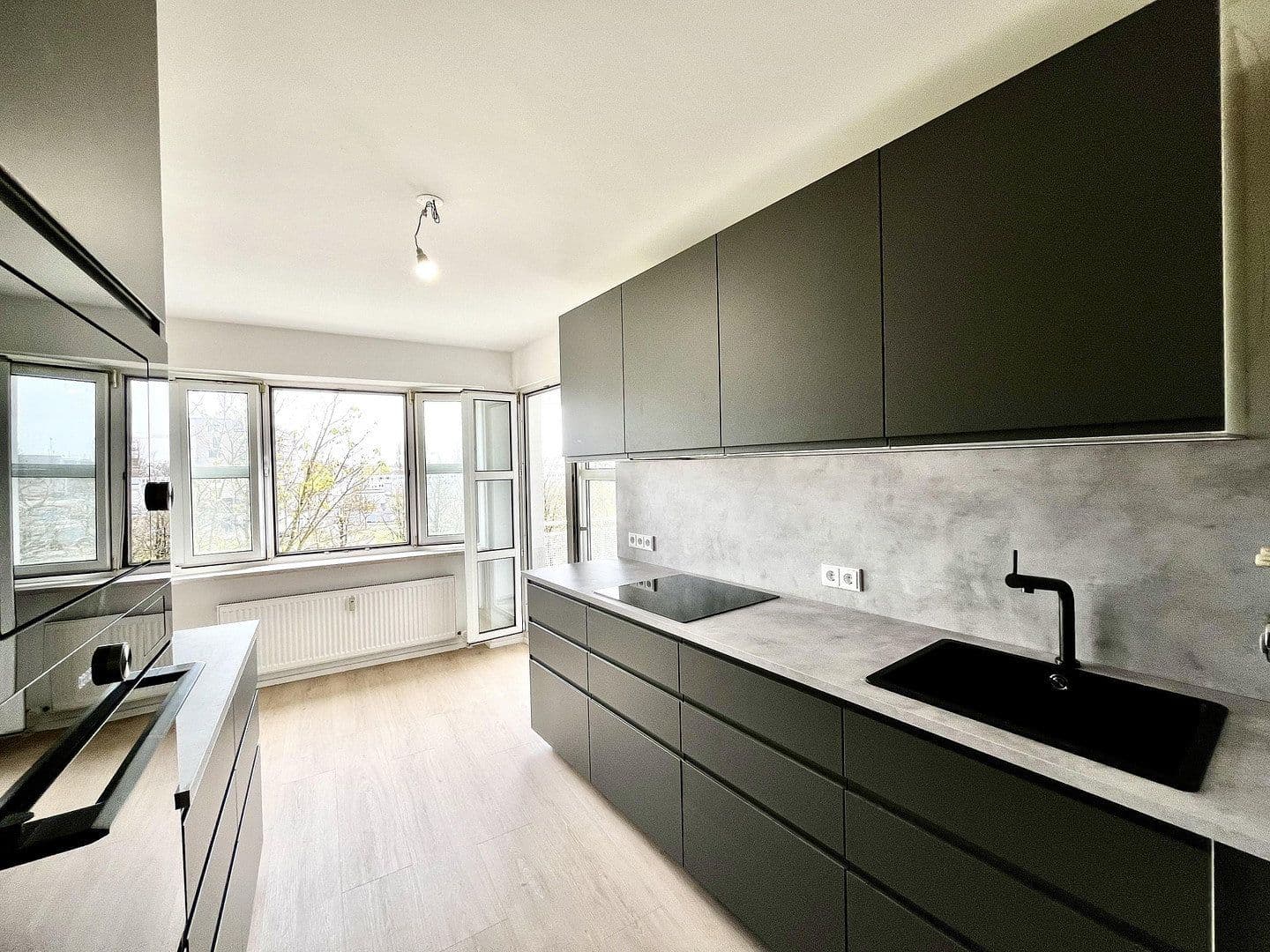 Predaj bytu 4-izbový 91 m², Rosa-Luxemburg-Platz 3, München, Bavorsko Predaj bytu 4-izbový 91 m², Rosa-Luxemburg-Platz 3, München, Bavorsko