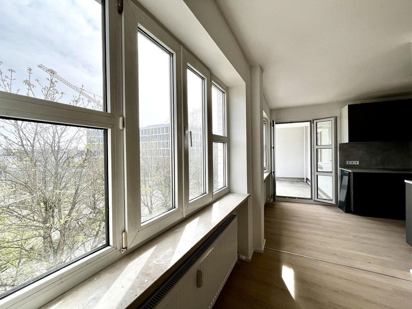 Predaj bytu 4-izbový 91 m², Rosa-Luxemburg-Platz 3, München, Bavorsko Predaj bytu 4-izbový 91 m², Rosa-Luxemburg-Platz 3, München, Bavorsko