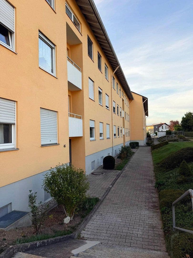 Prenájom bytu 3-izbový 83 m², Pfullendorf, Bádensko-Wurttembersko Prenájom bytu 3-izbový 83 m², Pfullendorf, Bádensko-Wurttembersko