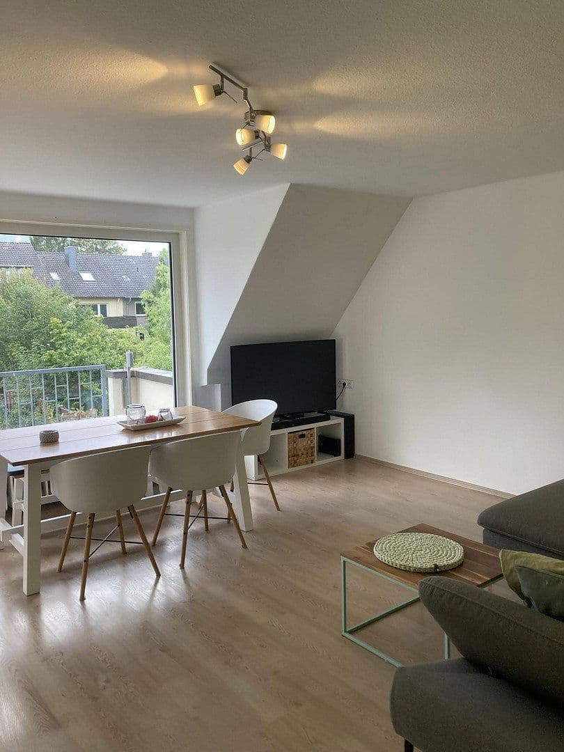 Prenájom bytu 3-izbový 77 m², Baurath-Sommer-Strasse, Hameln, Dolné Sasko Prenájom bytu 3-izbový 77 m², Baurath-Sommer-Strasse, Hameln, Dolné Sasko