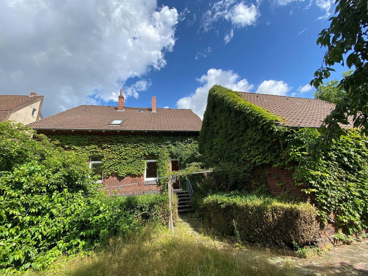 Predaj domu 334 m², pozemok 1.268 m², Hannoversche Straße 30, Seelze, Dolné Sasko Predaj domu 334 m², pozemok 1.268 m², Hannoversche Straße 30, Seelze, Dolné Sasko