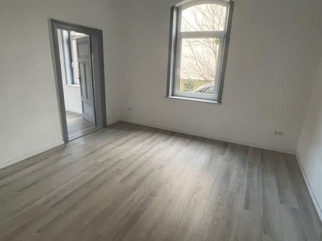 Predaj domu 334 m², pozemok 1.268 m², Hannoversche Straße 30, Seelze, Dolné Sasko Predaj domu 334 m², pozemok 1.268 m², Hannoversche Straße 30, Seelze, Dolné Sasko