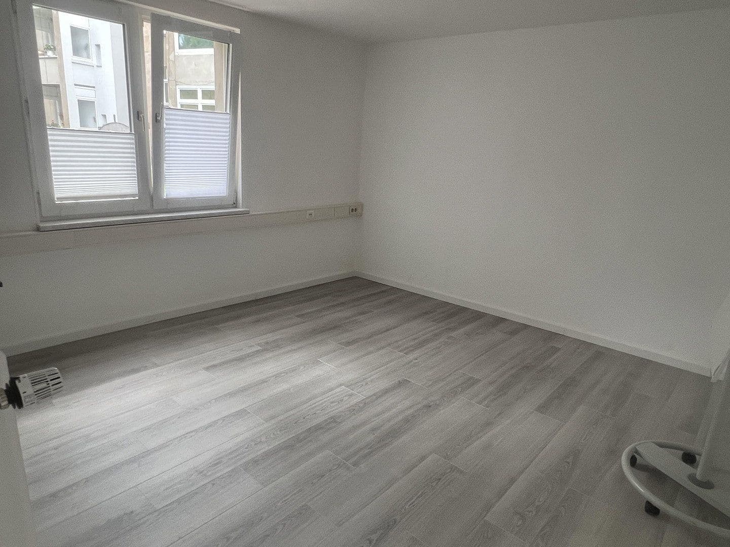 Predaj domu 334 m², pozemok 1.268 m², Hannoversche Straße 30, Seelze, Dolné Sasko Predaj domu 334 m², pozemok 1.268 m², Hannoversche Straße 30, Seelze, Dolné Sasko