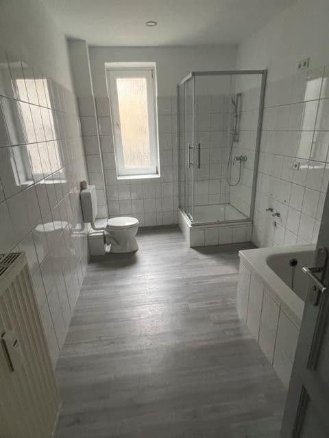 Predaj domu 334 m², pozemok 1.268 m², Hannoversche Straße 30, Seelze, Dolné Sasko Predaj domu 334 m², pozemok 1.268 m², Hannoversche Straße 30, Seelze, Dolné Sasko