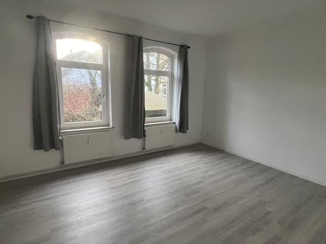 Predaj domu 334 m², pozemok 1.268 m², Hannoversche Straße 30, Seelze, Dolné Sasko Predaj domu 334 m², pozemok 1.268 m², Hannoversche Straße 30, Seelze, Dolné Sasko