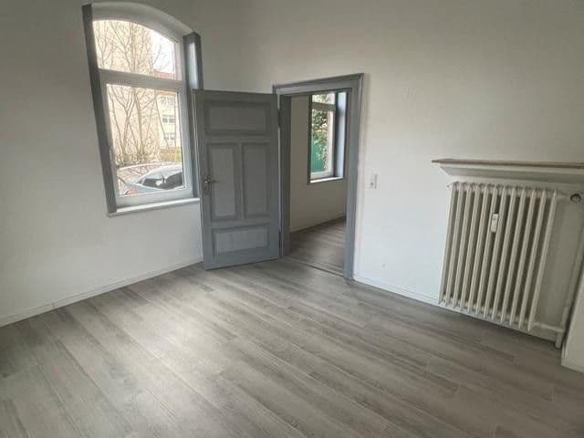 Predaj domu 334 m², pozemok 1.268 m², Hannoversche Straße 30, Seelze, Dolné Sasko Predaj domu 334 m², pozemok 1.268 m², Hannoversche Straße 30, Seelze, Dolné Sasko
