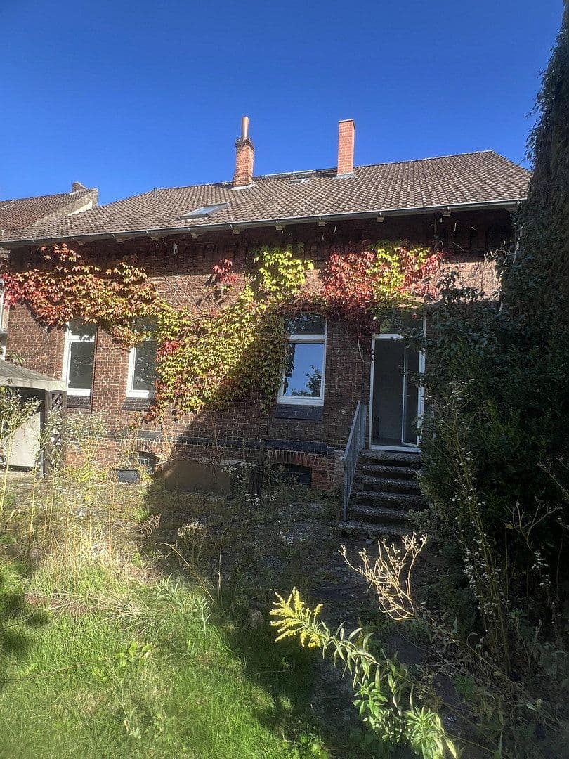Predaj domu 334 m², pozemok 1.268 m², Hannoversche Straße 30, Seelze, Dolné Sasko Predaj domu 334 m², pozemok 1.268 m², Hannoversche Straße 30, Seelze, Dolné Sasko