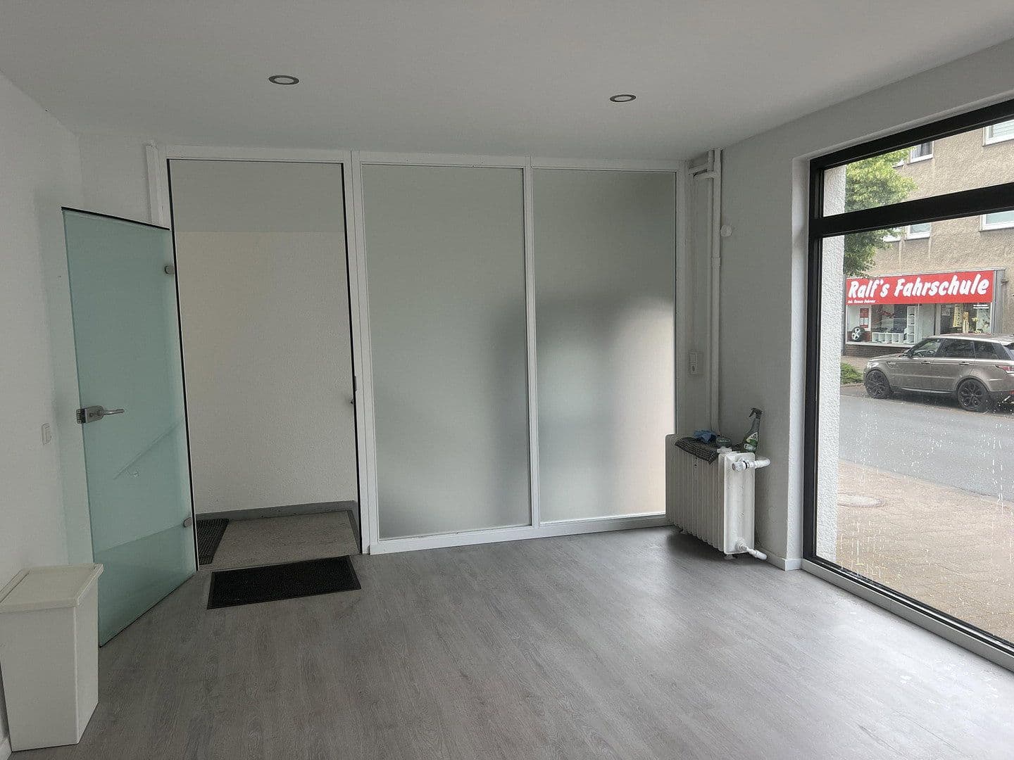 Predaj domu 334 m², pozemok 1.268 m², Hannoversche Straße 30, Seelze, Dolné Sasko Predaj domu 334 m², pozemok 1.268 m², Hannoversche Straße 30, Seelze, Dolné Sasko