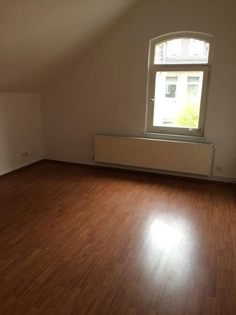 Predaj domu 334 m², pozemok 1.268 m², Hannoversche Straße 30, Seelze, Dolné Sasko Predaj domu 334 m², pozemok 1.268 m², Hannoversche Straße 30, Seelze, Dolné Sasko