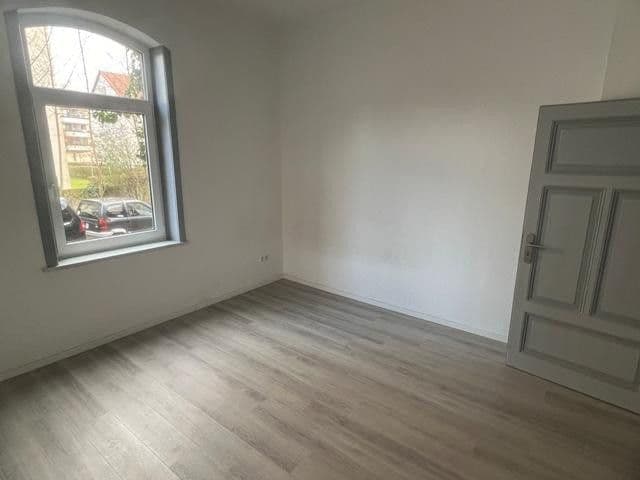 Predaj domu 334 m², pozemok 1.268 m², Hannoversche Straße 30, Seelze, Dolné Sasko Predaj domu 334 m², pozemok 1.268 m², Hannoversche Straße 30, Seelze, Dolné Sasko
