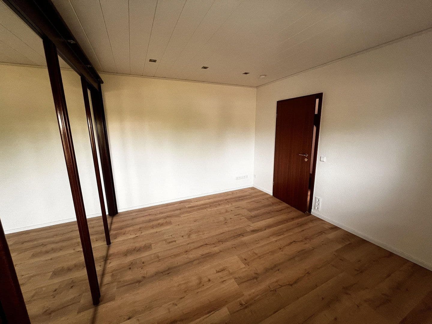 Prenájom bytu 2-izbový 64 m², Bad Nauheim, Hesensko Prenájom bytu 2-izbový 64 m², Bad Nauheim, Hesensko