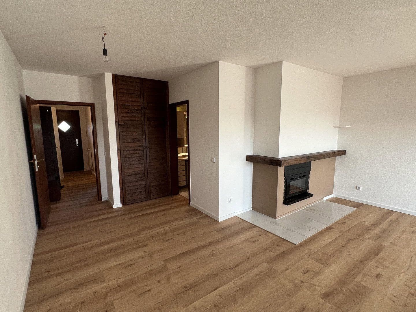 Prenájom bytu 2-izbový 64 m², Bad Nauheim, Hesensko Prenájom bytu 2-izbový 64 m², Bad Nauheim, Hesensko