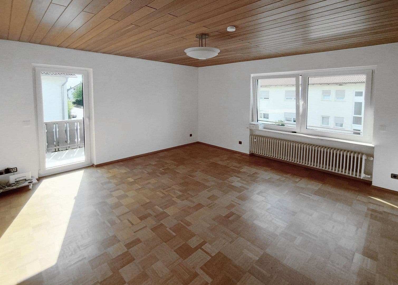 Prenájom bytu 4-izbový 104 m², Kleinostheim, Bavorsko Prenájom bytu 4-izbový 104 m², Kleinostheim, Bavorsko