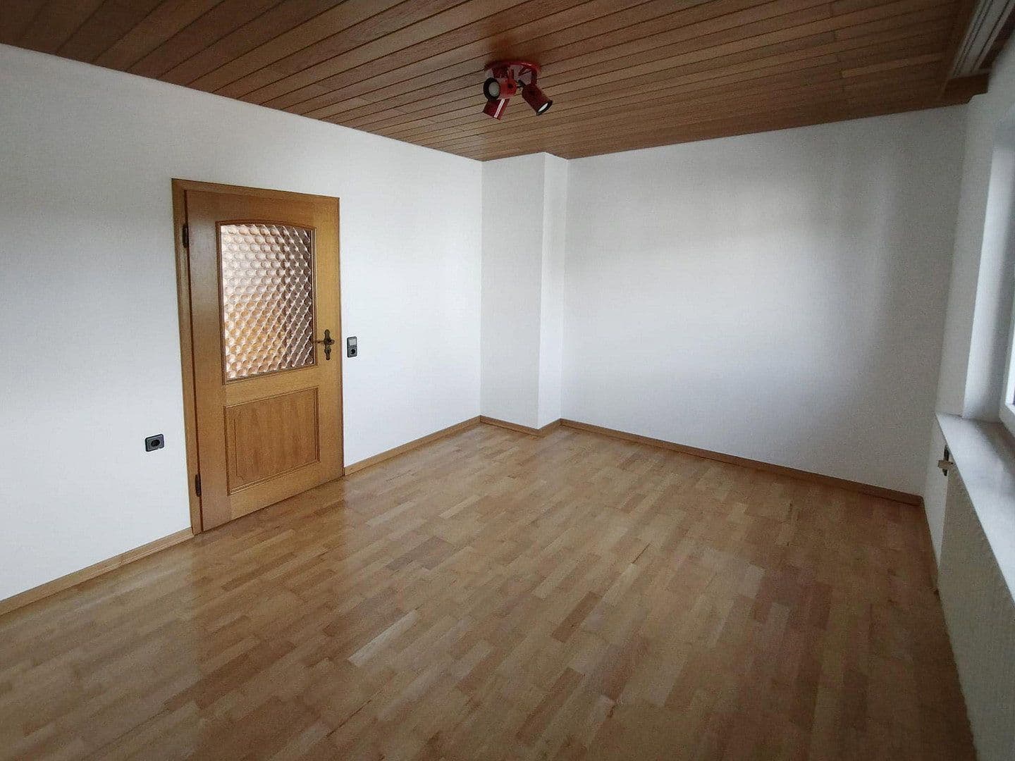 Prenájom bytu 4-izbový 104 m², Kleinostheim, Bavorsko Prenájom bytu 4-izbový 104 m², Kleinostheim, Bavorsko