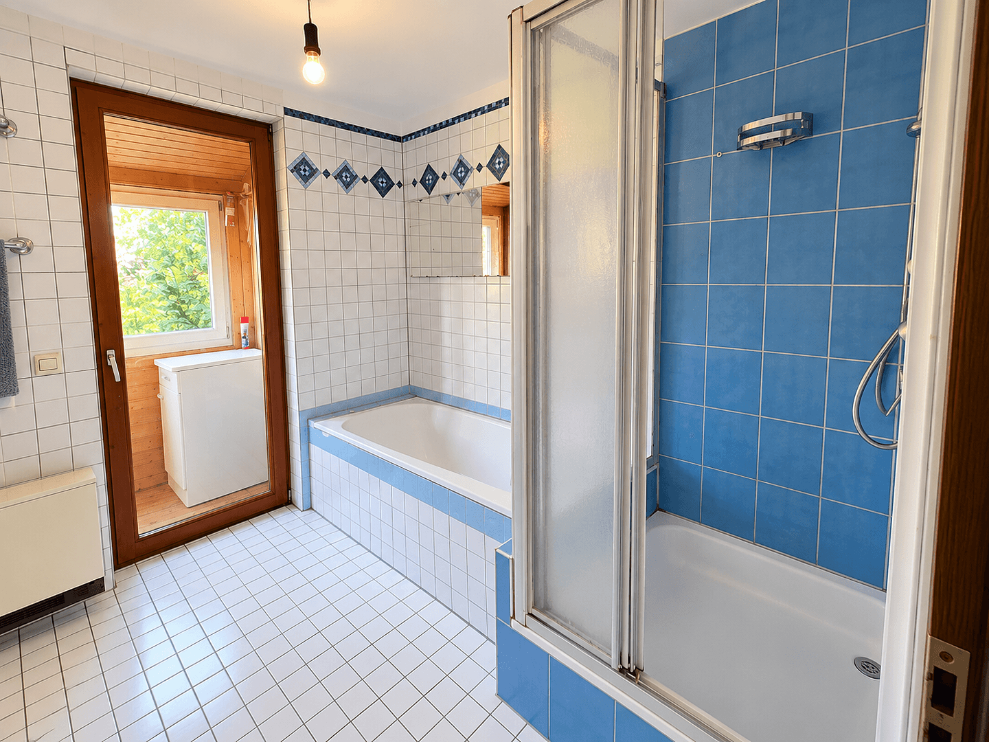 Predaj domu 250 m², pozemok 1.001 m², Dobelstraße 1, Bad Boll, Bádensko-Wurttembersko Predaj domu 250 m², pozemok 1.001 m², Dobelstraße 1, Bad Boll, Bádensko-Wurttembersko