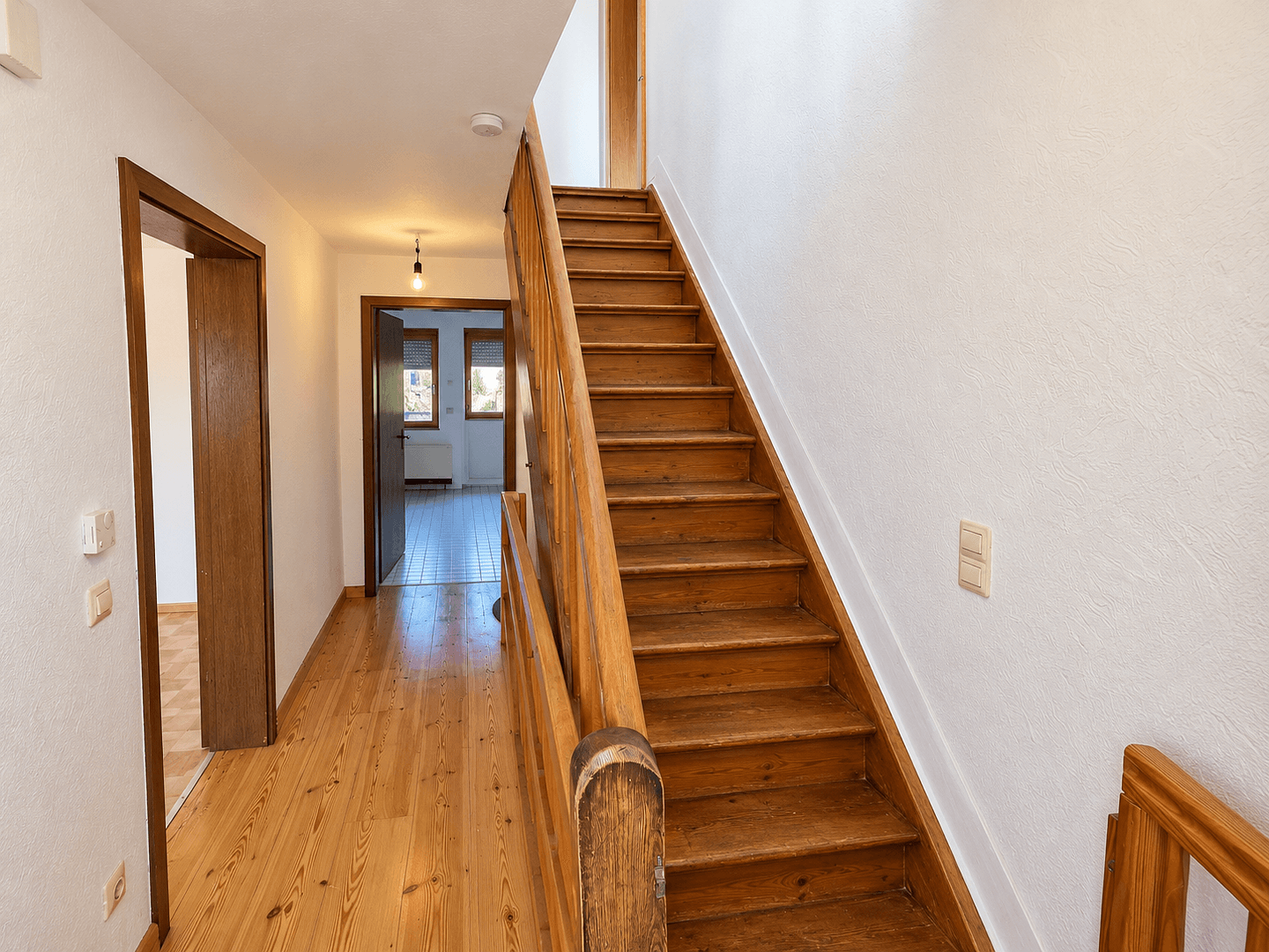 Predaj domu 250 m², pozemok 1.001 m², Dobelstraße 1, Bad Boll, Bádensko-Wurttembersko Predaj domu 250 m², pozemok 1.001 m², Dobelstraße 1, Bad Boll, Bádensko-Wurttembersko