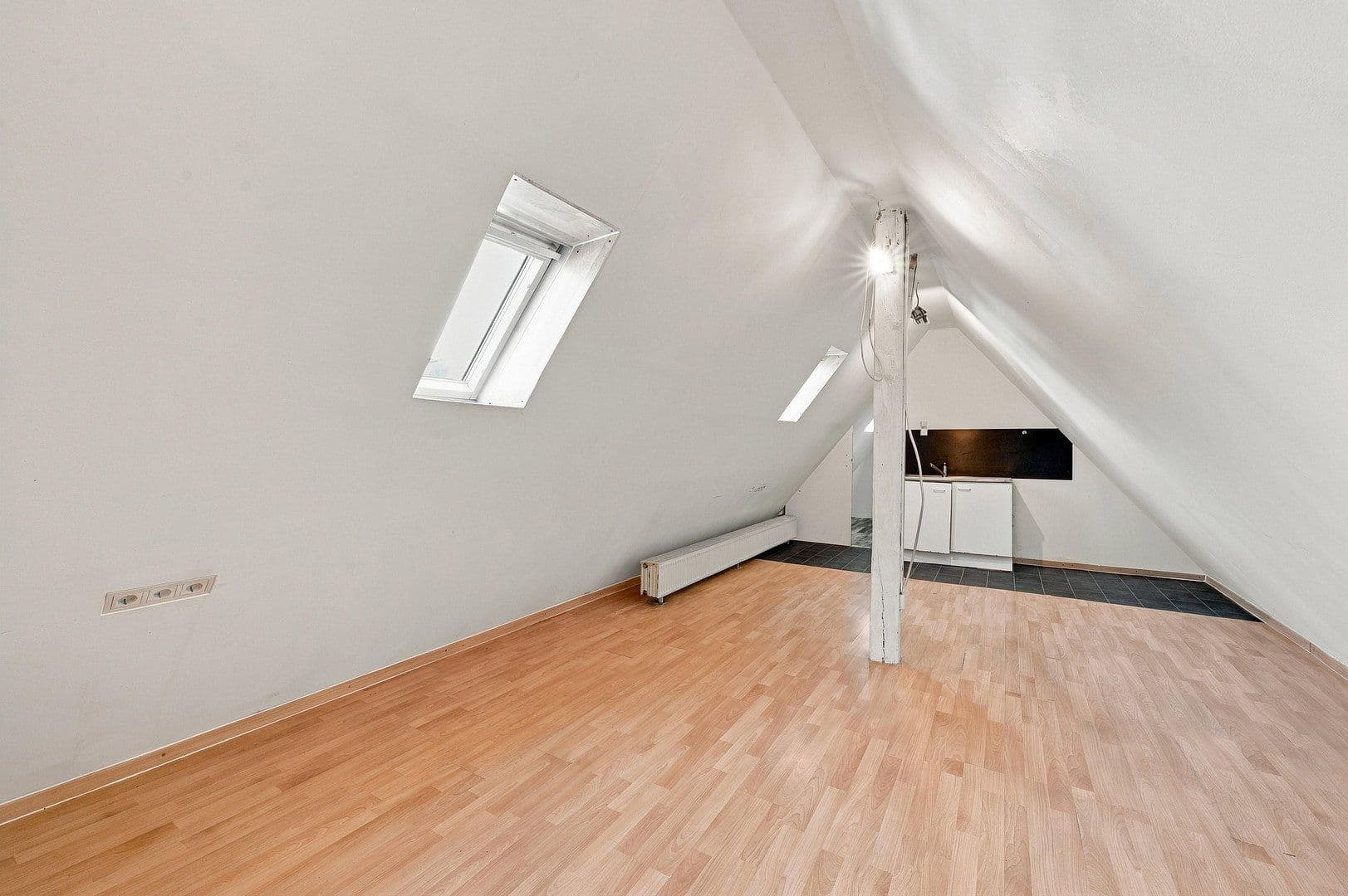 Predaj domu 200 m², pozemok 271 m², Flein, Bádensko-Wurttembersko Predaj domu 200 m², pozemok 271 m², Flein, Bádensko-Wurttembersko