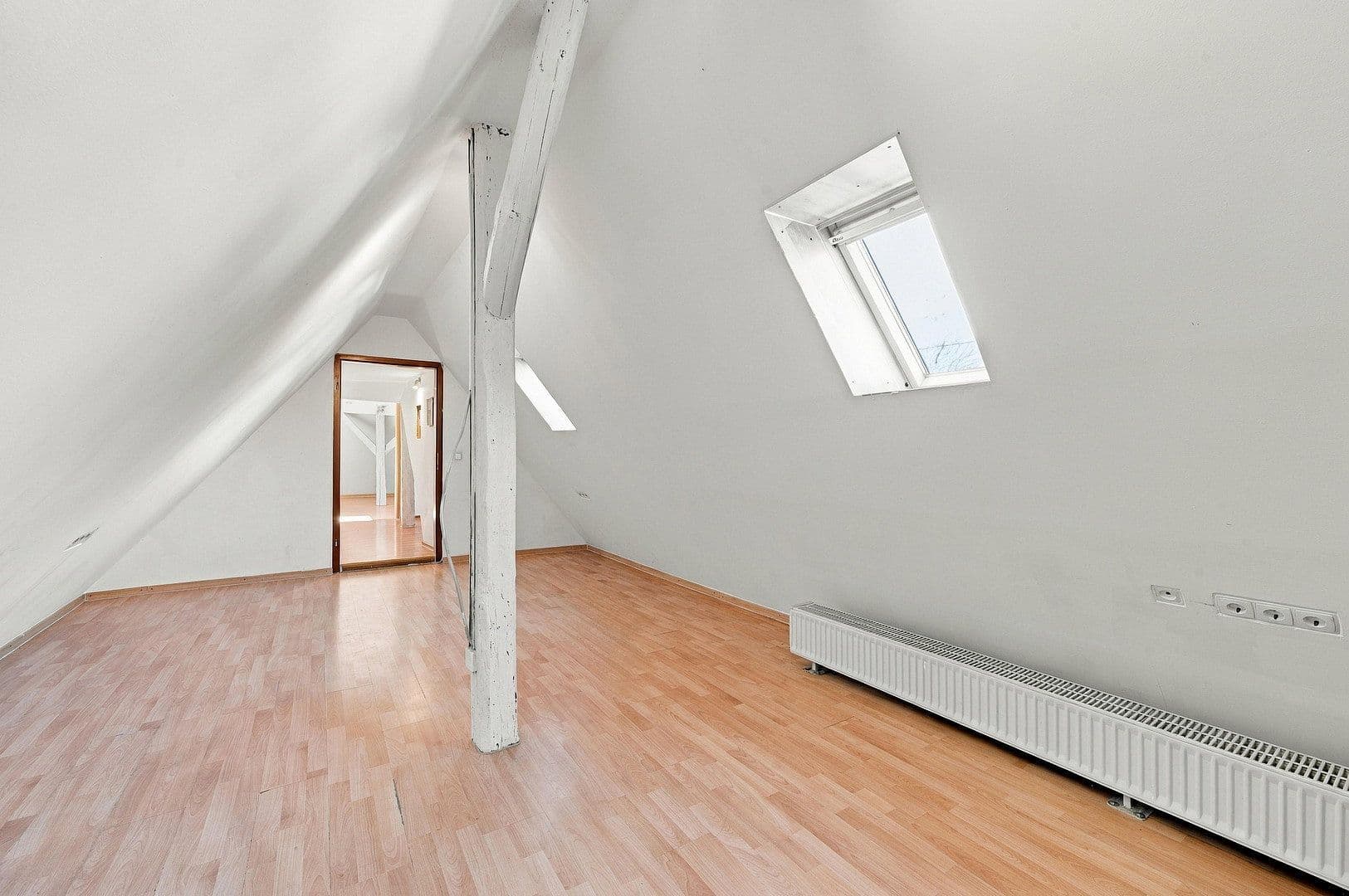 Predaj domu 200 m², pozemok 271 m², Flein, Bádensko-Wurttembersko Predaj domu 200 m², pozemok 271 m², Flein, Bádensko-Wurttembersko