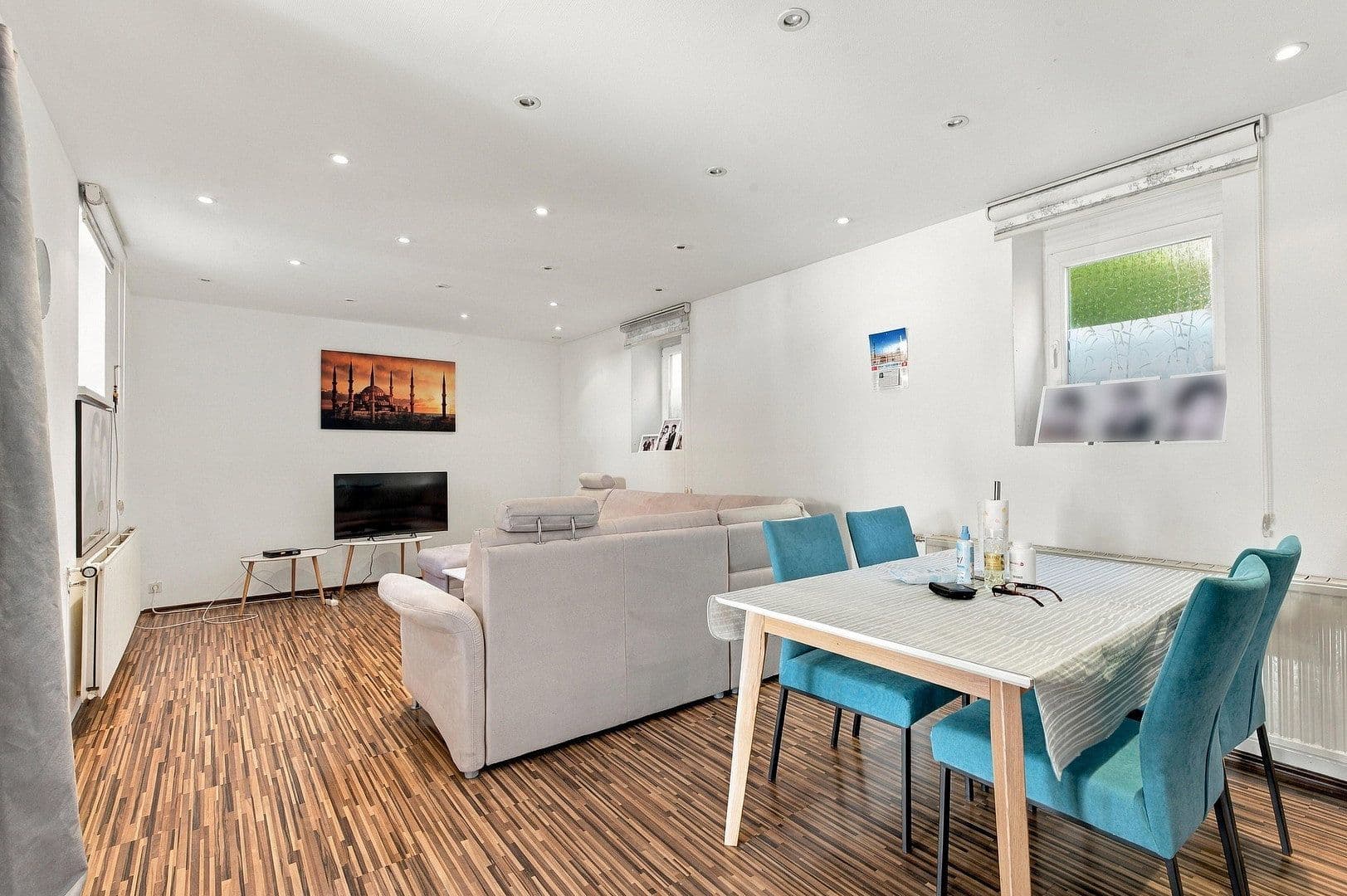 Predaj domu 200 m², pozemok 271 m², Flein, Bádensko-Wurttembersko Predaj domu 200 m², pozemok 271 m², Flein, Bádensko-Wurttembersko