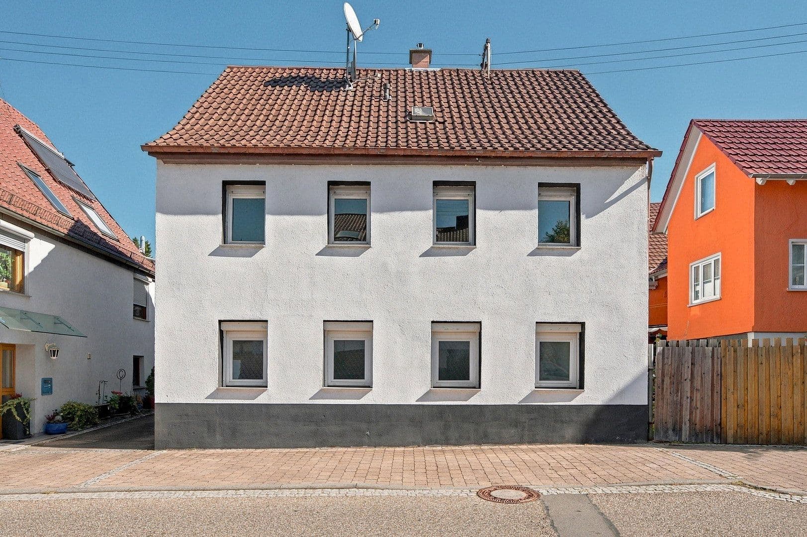 Predaj domu 200 m², pozemok 271 m², Flein, Bádensko-Wurttembersko Predaj domu 200 m², pozemok 271 m², Flein, Bádensko-Wurttembersko
