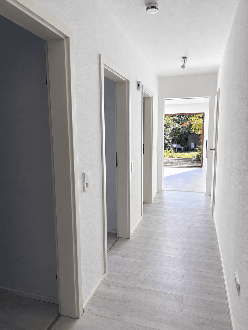 Prenájom bytu 2-izbový 66 m², Aidlingen, Bádensko-Wurttembersko Prenájom bytu 2-izbový 66 m², Aidlingen, Bádensko-Wurttembersko