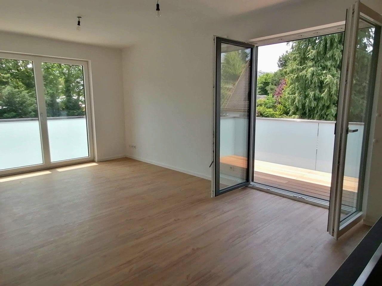 Prenájom bytu 1-izbový 42 m², München, Bavorsko Prenájom bytu 1-izbový 42 m², München, Bavorsko