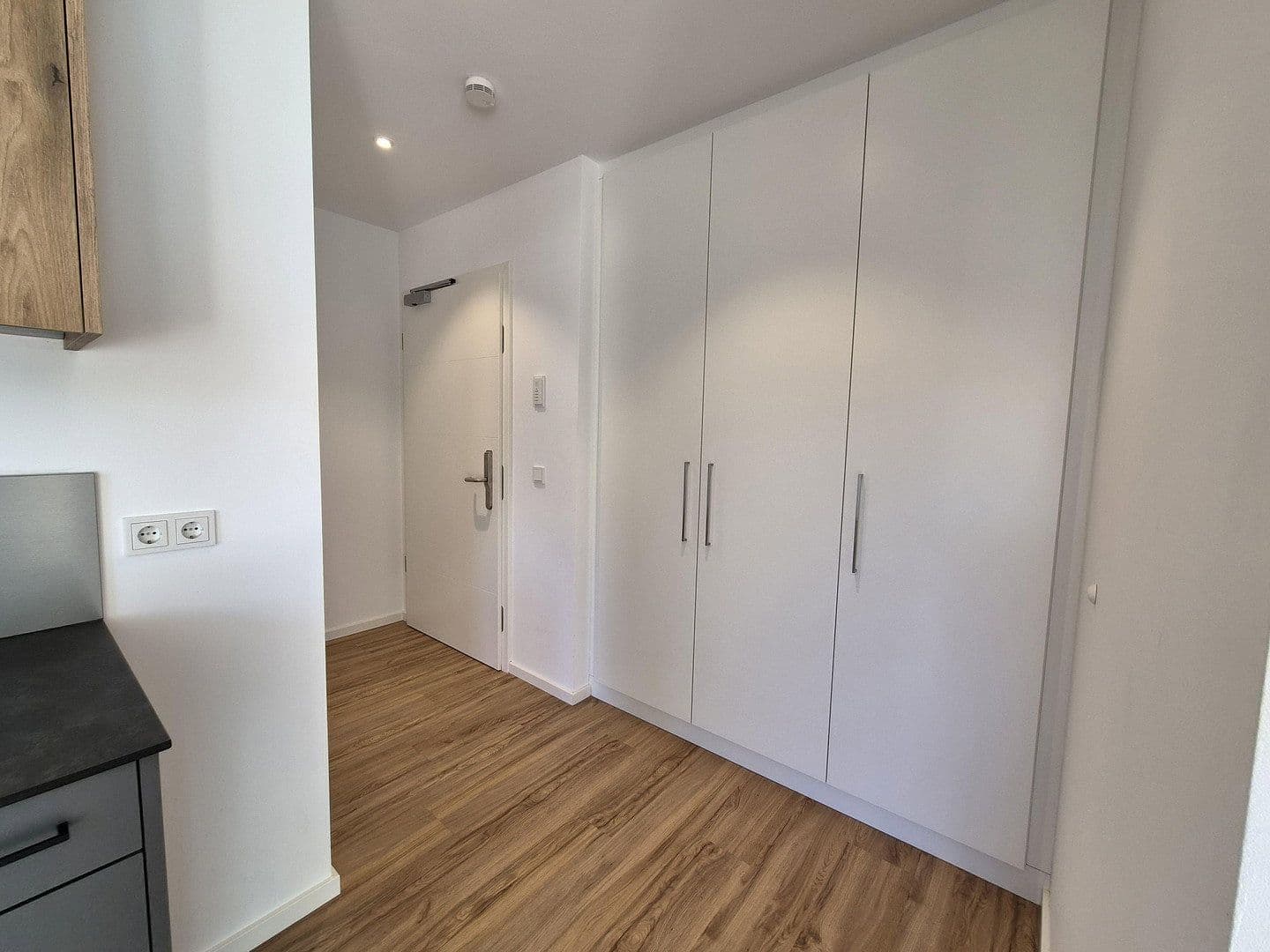 Prenájom bytu 1-izbový 42 m², München, Bavorsko Prenájom bytu 1-izbový 42 m², München, Bavorsko
