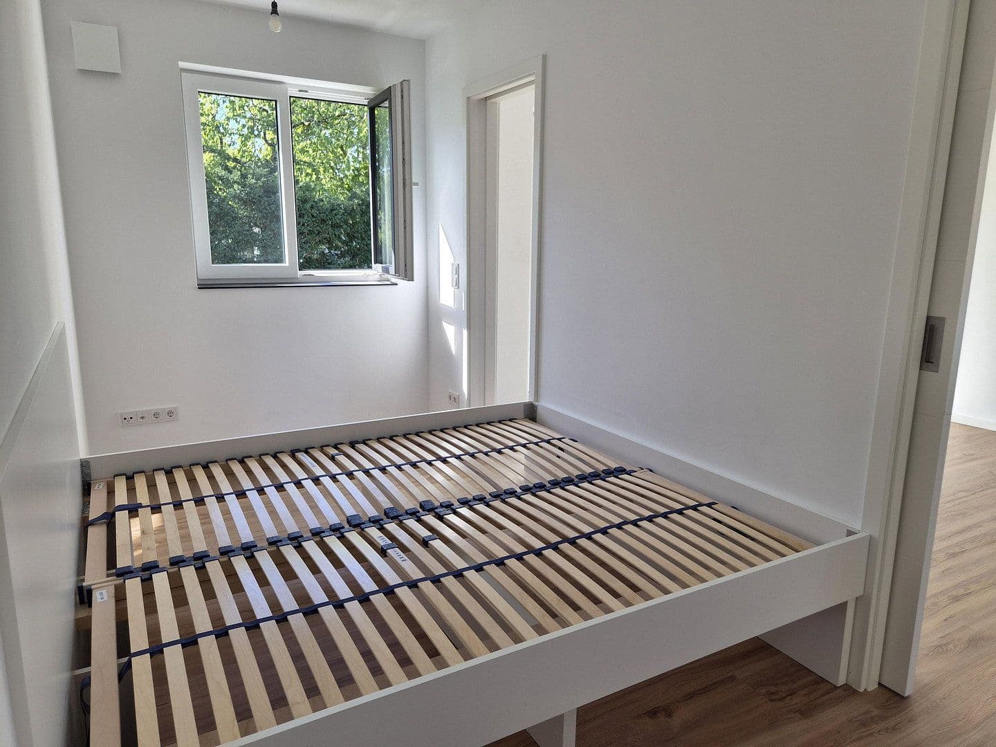 Prenájom bytu 1-izbový 42 m², München, Bavorsko Prenájom bytu 1-izbový 42 m², München, Bavorsko