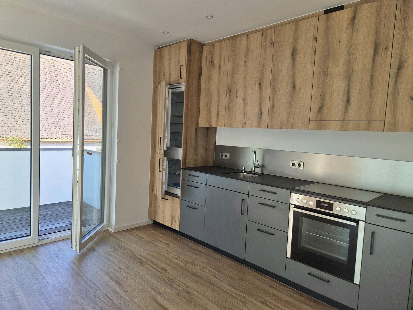 Prenájom bytu 1-izbový 42 m², München, Bavorsko Prenájom bytu 1-izbový 42 m², München, Bavorsko