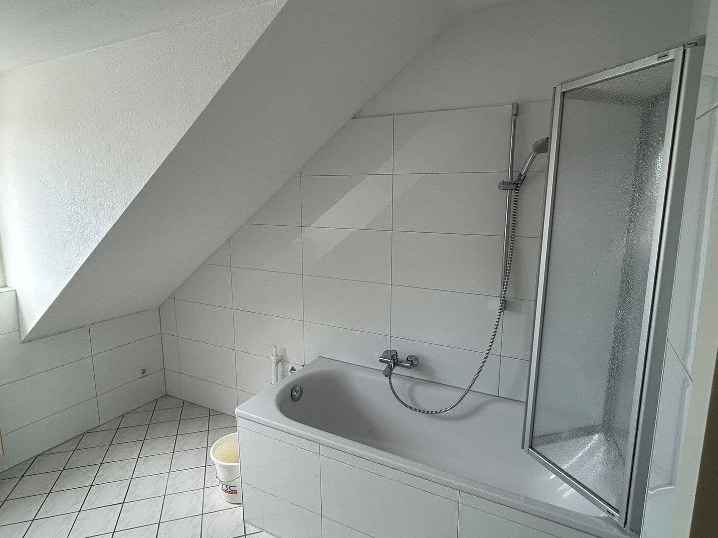 Prenájom bytu 2-izbový 56 m², Düsseldorf, Severné Porýnie - Westfálsko Prenájom bytu 2-izbový 56 m², Düsseldorf, Severné Porýnie - Westfálsko