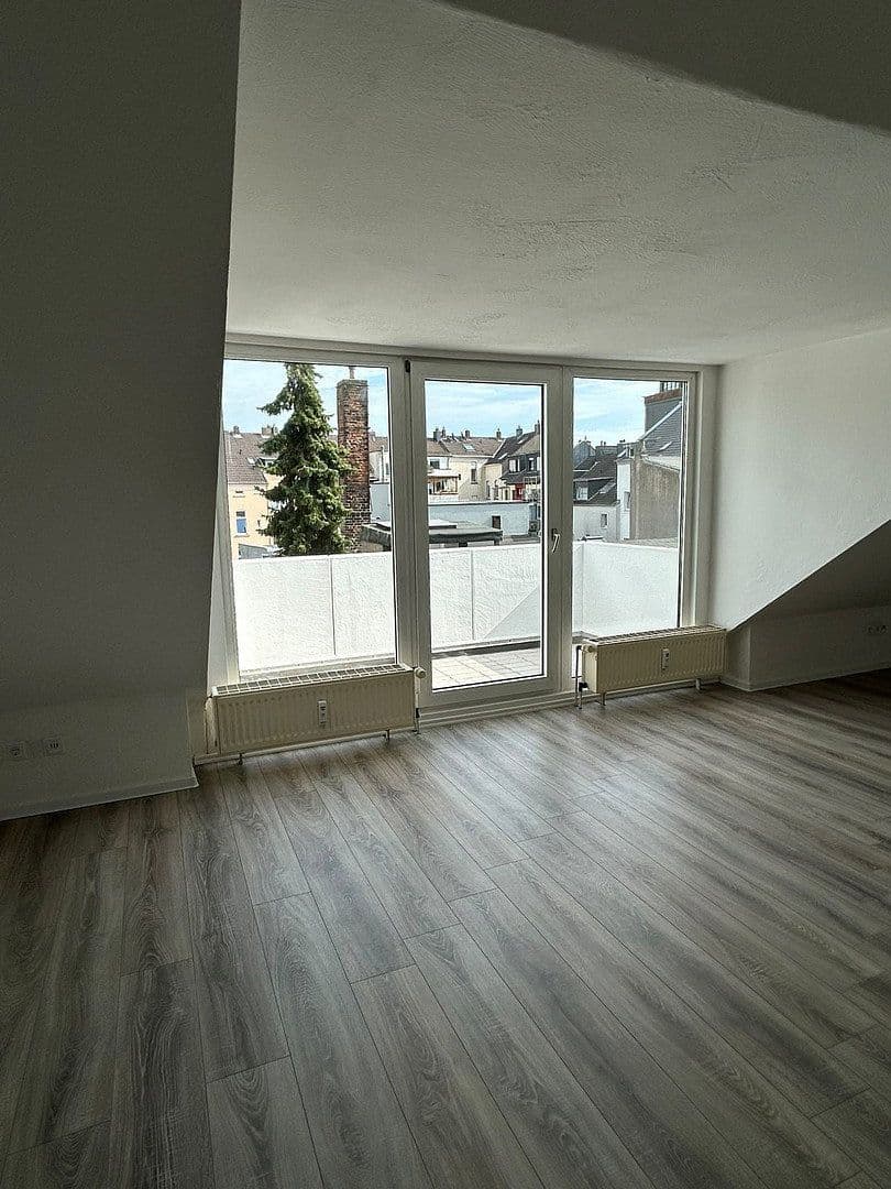 Prenájom bytu 2-izbový 56 m², Düsseldorf, Severné Porýnie - Westfálsko Prenájom bytu 2-izbový 56 m², Düsseldorf, Severné Porýnie - Westfálsko