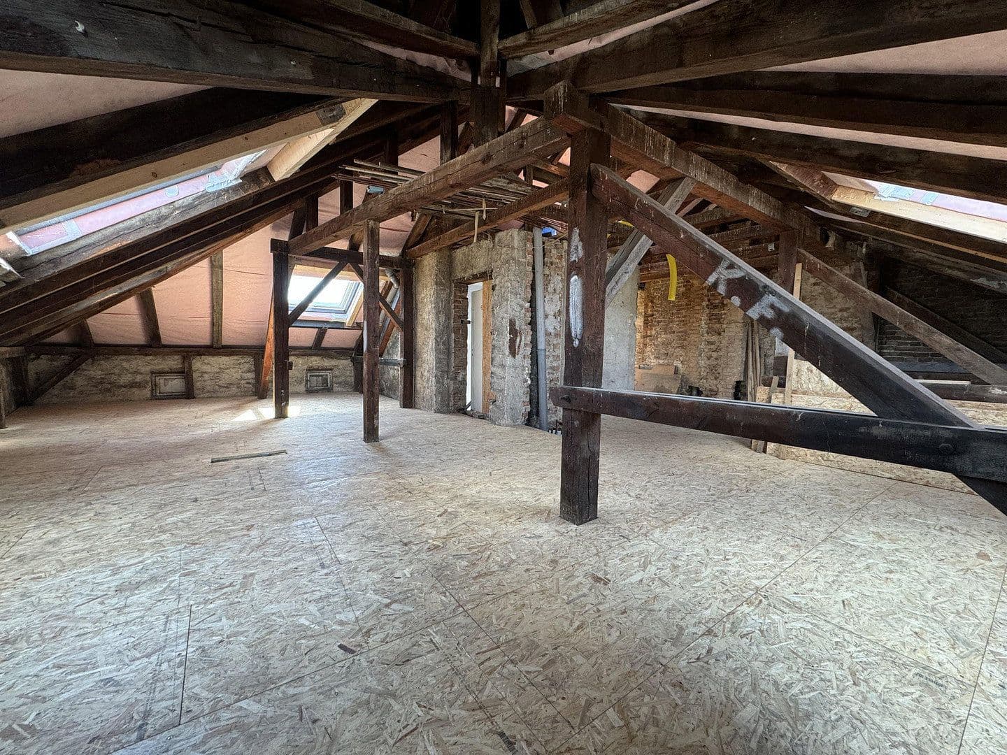 Prenájom nebytového priestoru 400 m², Johannisthaler Chaussee 431, Berlin, Berlín Prenájom nebytového priestoru 400 m², Johannisthaler Chaussee 431, Berlin, Berlín