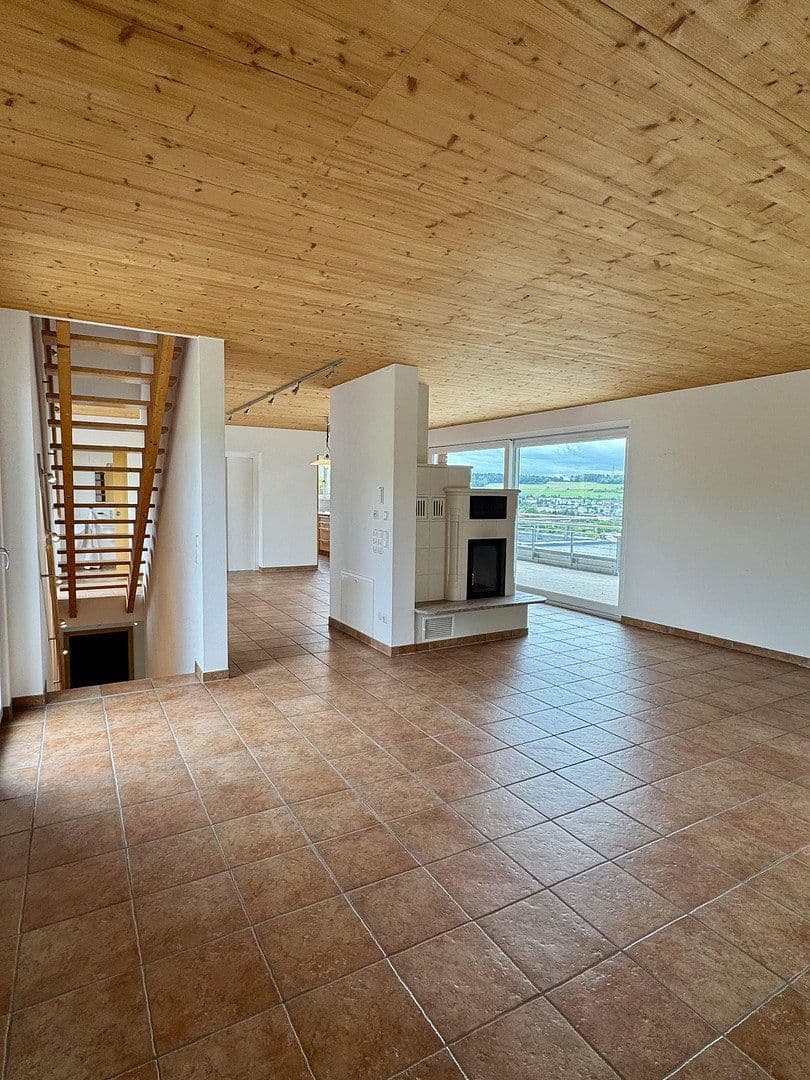 Predaj domu 247 m², pozemok 442 m², Calw, Bádensko-Wurttembersko Predaj domu 247 m², pozemok 442 m², Calw, Bádensko-Wurttembersko