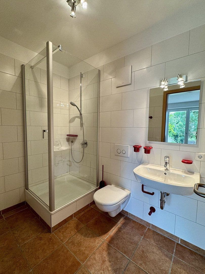 Predaj domu 247 m², pozemok 442 m², Calw, Bádensko-Wurttembersko Predaj domu 247 m², pozemok 442 m², Calw, Bádensko-Wurttembersko