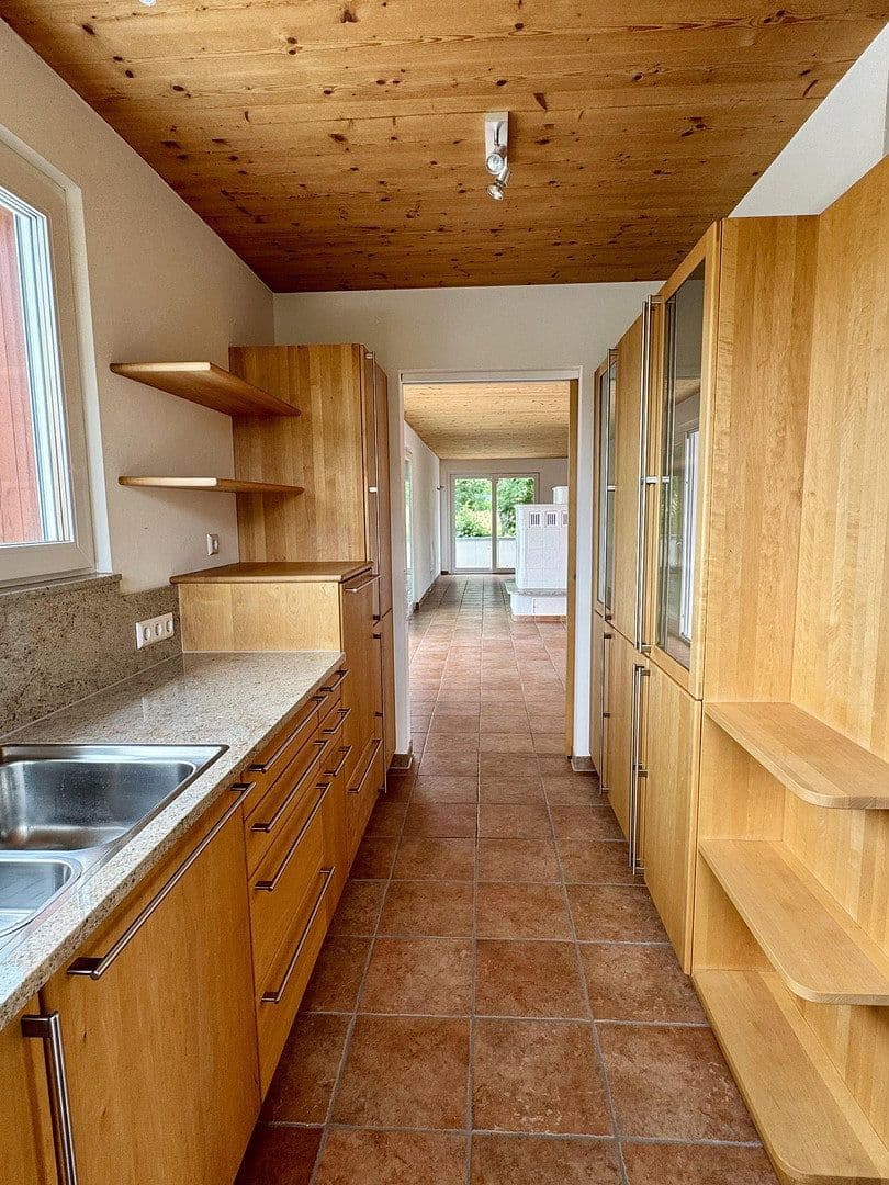 Predaj domu 247 m², pozemok 442 m², Calw, Bádensko-Wurttembersko Predaj domu 247 m², pozemok 442 m², Calw, Bádensko-Wurttembersko