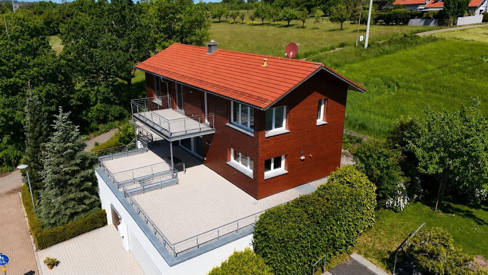 Predaj domu 247 m², pozemok 442 m², Calw, Bádensko-Wurttembersko Predaj domu 247 m², pozemok 442 m², Calw, Bádensko-Wurttembersko
