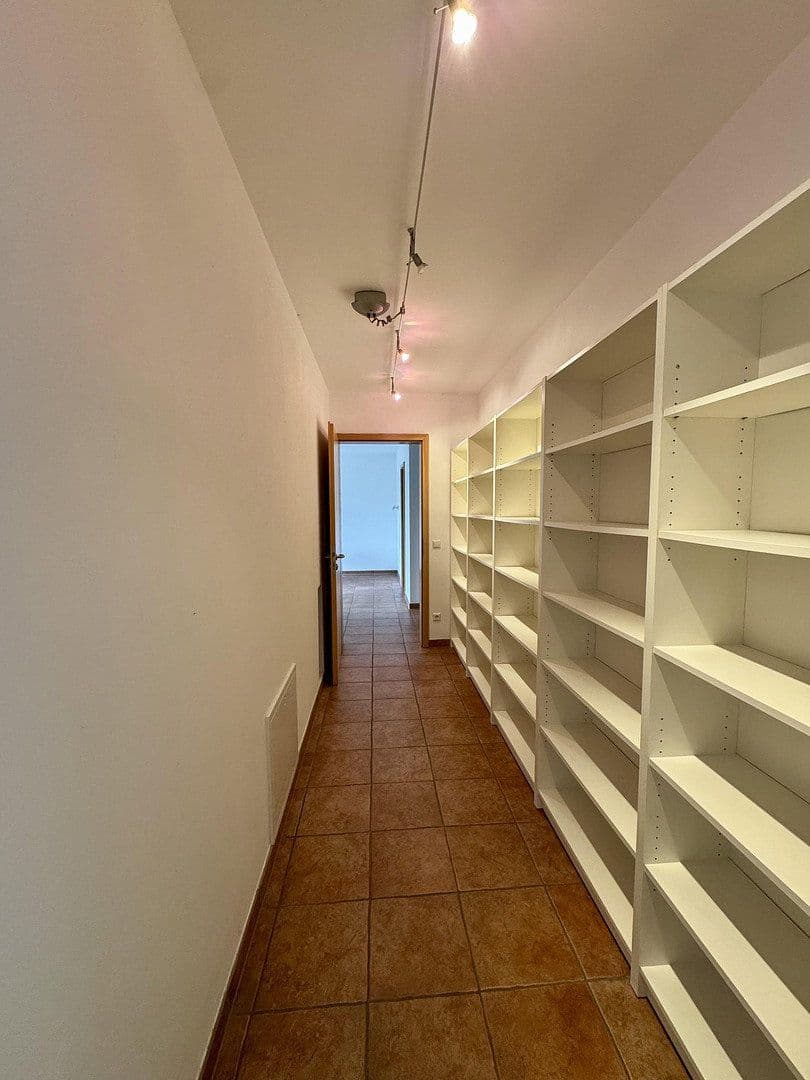 Predaj domu 247 m², pozemok 442 m², Calw, Bádensko-Wurttembersko Predaj domu 247 m², pozemok 442 m², Calw, Bádensko-Wurttembersko