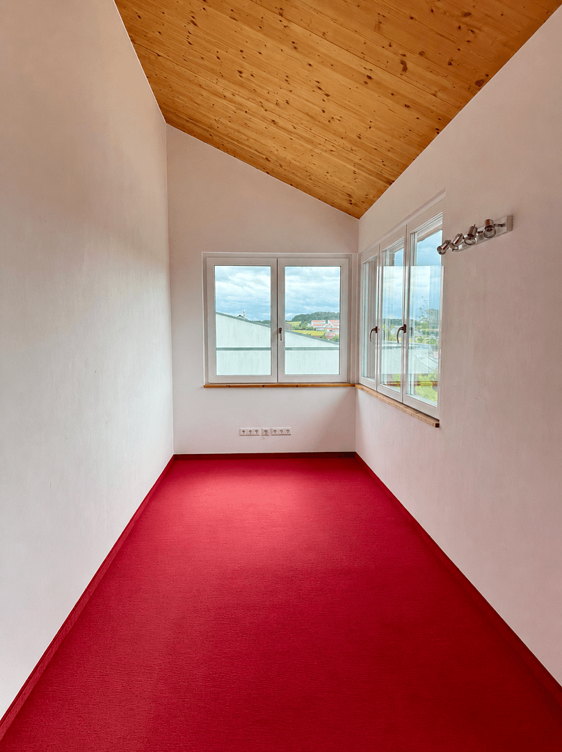 Predaj domu 247 m², pozemok 442 m², Calw, Bádensko-Wurttembersko Predaj domu 247 m², pozemok 442 m², Calw, Bádensko-Wurttembersko