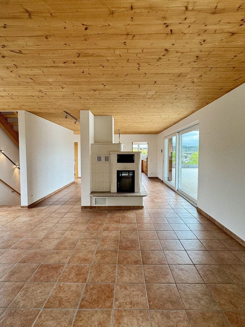 Predaj domu 247 m², pozemok 442 m², Calw, Bádensko-Wurttembersko Predaj domu 247 m², pozemok 442 m², Calw, Bádensko-Wurttembersko