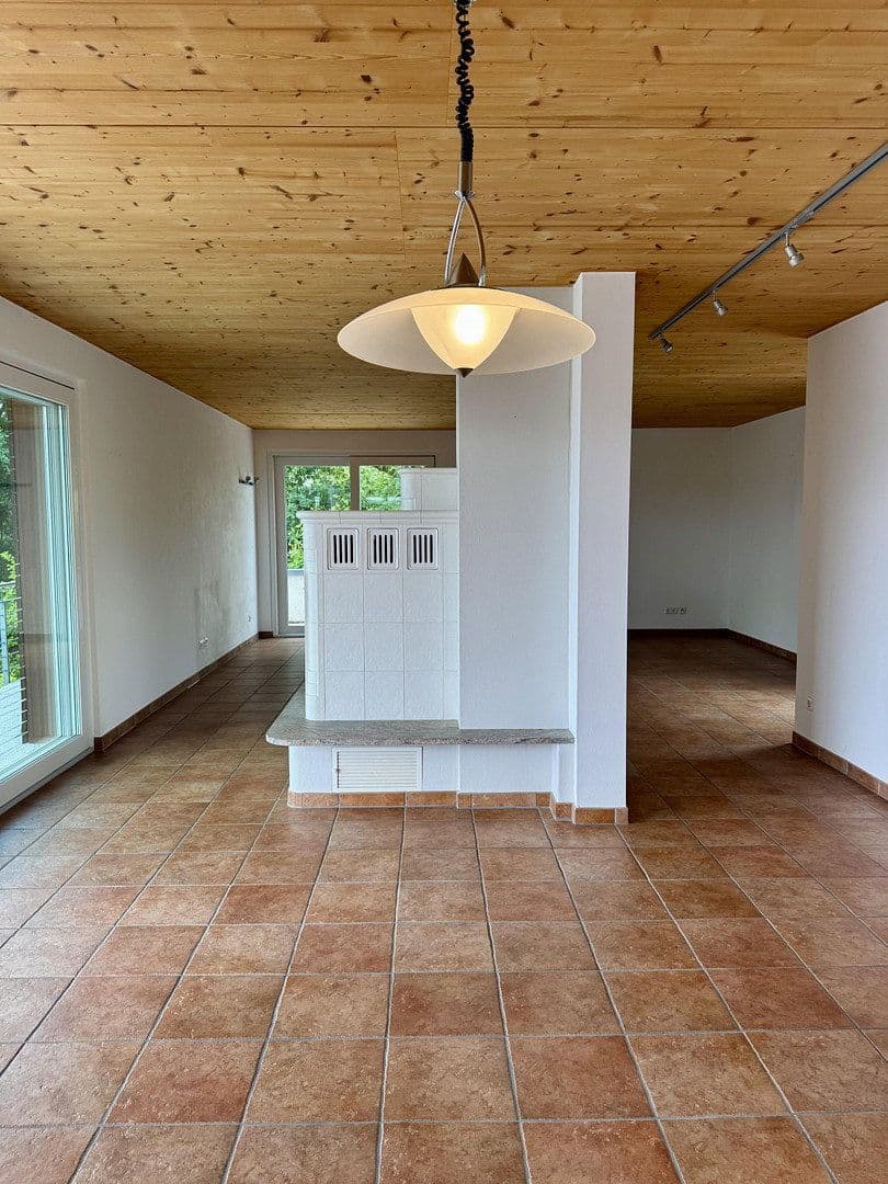 Predaj domu 247 m², pozemok 442 m², Calw, Bádensko-Wurttembersko Predaj domu 247 m², pozemok 442 m², Calw, Bádensko-Wurttembersko