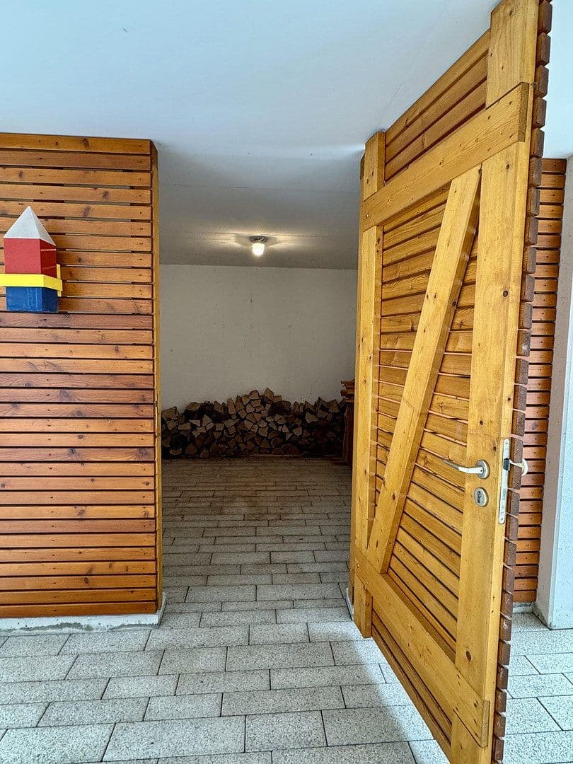Predaj domu 247 m², pozemok 442 m², Calw, Bádensko-Wurttembersko Predaj domu 247 m², pozemok 442 m², Calw, Bádensko-Wurttembersko