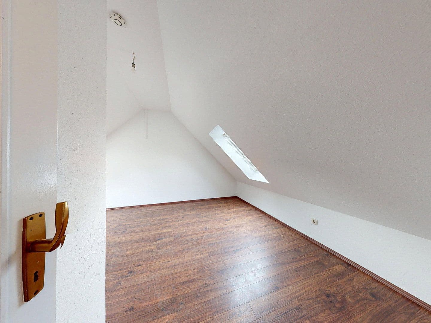 Predaj bytu 5-izbový 120 m², Rohrlachstrasse 5, Ludwigshafen, Porýnie-Falcko Predaj bytu 5-izbový 120 m², Rohrlachstrasse 5, Ludwigshafen, Porýnie-Falcko