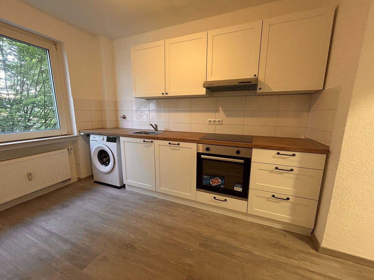 Prenájom bytu 2-izbový 63 m², Julienstraße 1, Essen, Severné Porýnie - Westfálsko Prenájom bytu 2-izbový 63 m², Julienstraße 1, Essen, Severné Porýnie - Westfálsko