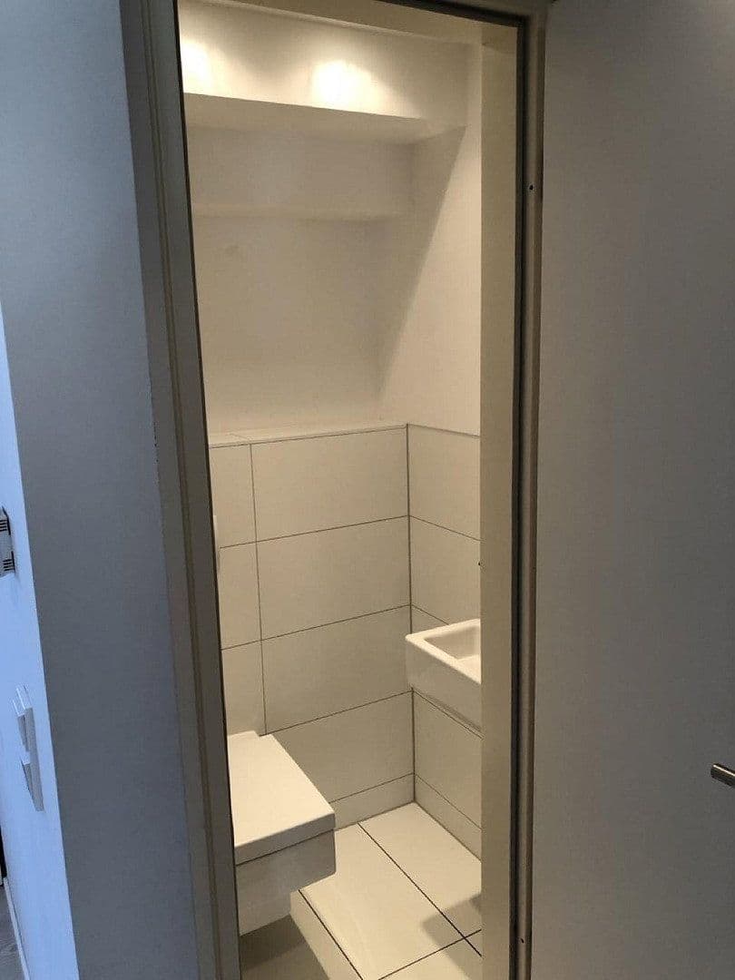 Predaj domu 175 m², pozemok 100 m², Offenbach, Hesensko Predaj domu 175 m², pozemok 100 m², Offenbach, Hesensko