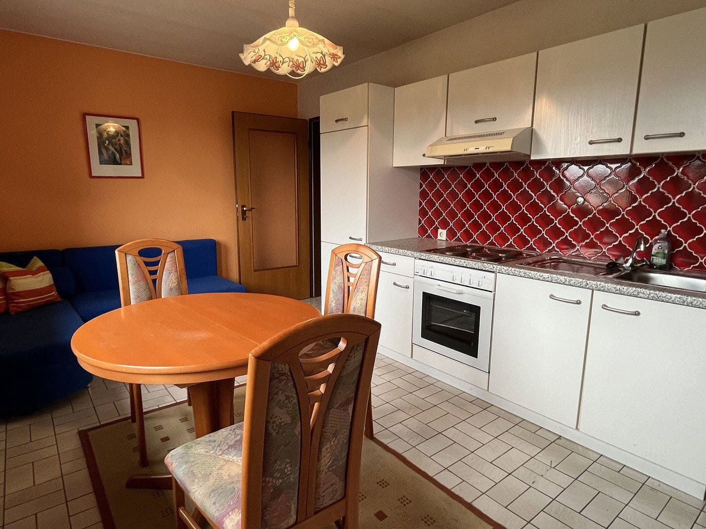 Prenájom bytu 1-izbový 36 m², Meisenheim, Porýnie-Falcko Prenájom bytu 1-izbový 36 m², Meisenheim, Porýnie-Falcko