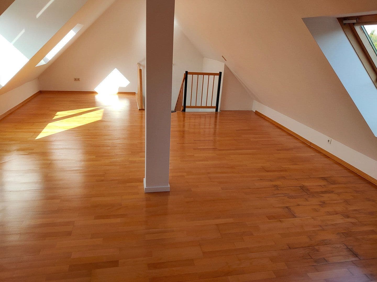 Prenájom bytu 4-izbový 105 m², Gemeinde Str. 22, Bochum, Severné Porýnie - Westfálsko Prenájom bytu 4-izbový 105 m², Gemeinde Str. 22, Bochum, Severné Porýnie - Westfálsko