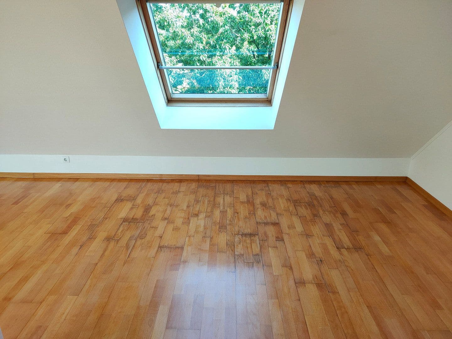 Prenájom bytu 4-izbový 105 m², Gemeinde Str. 22, Bochum, Severné Porýnie - Westfálsko Prenájom bytu 4-izbový 105 m², Gemeinde Str. 22, Bochum, Severné Porýnie - Westfálsko