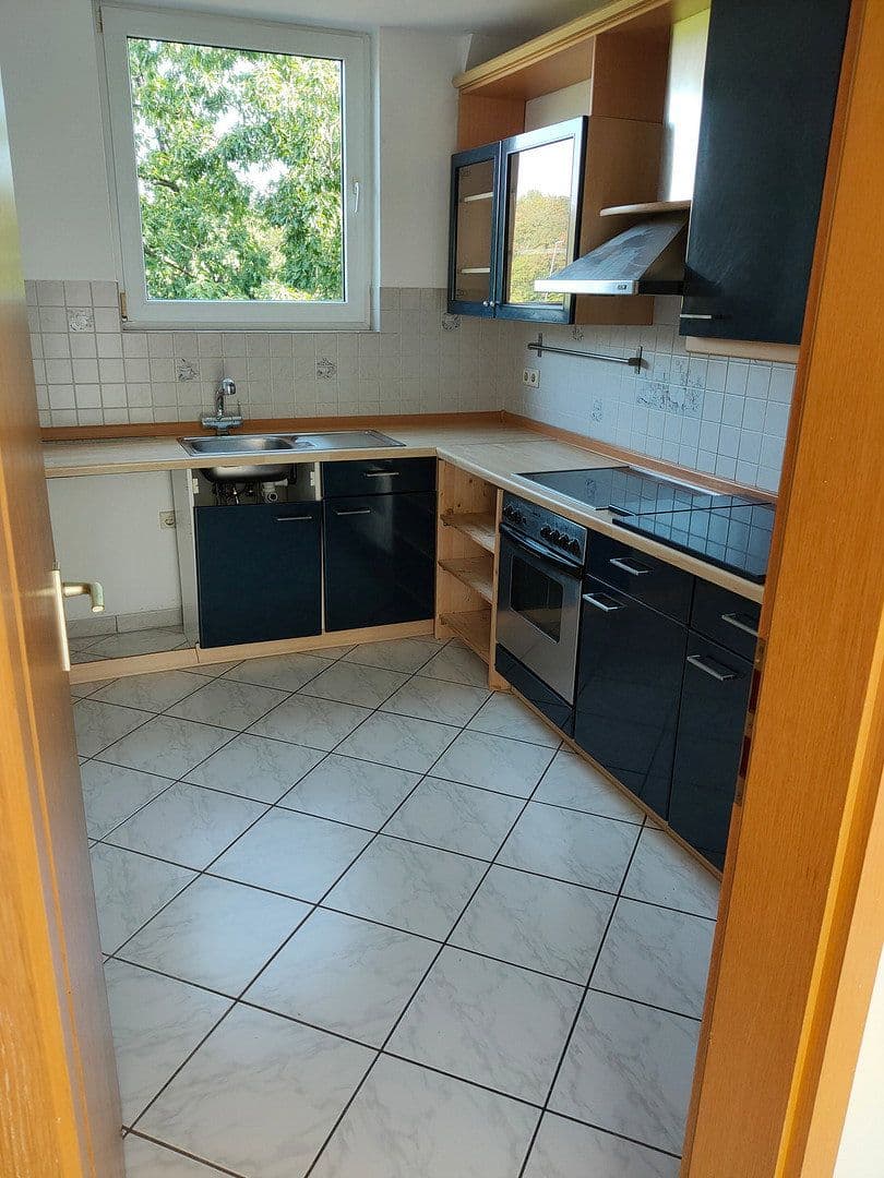 Prenájom bytu 4-izbový 105 m², Gemeinde Str. 22, Bochum, Severné Porýnie - Westfálsko Prenájom bytu 4-izbový 105 m², Gemeinde Str. 22, Bochum, Severné Porýnie - Westfálsko