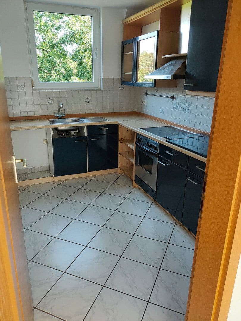 Prenájom bytu 4-izbový 105 m², Gemeinde Str. 22, Bochum, Severné Porýnie - Westfálsko Prenájom bytu 4-izbový 105 m², Gemeinde Str. 22, Bochum, Severné Porýnie - Westfálsko