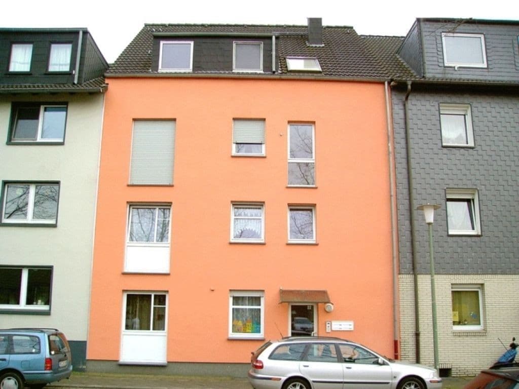 Prenájom bytu 4-izbový 105 m², Gemeinde Str. 22, Bochum, Severné Porýnie - Westfálsko Prenájom bytu 4-izbový 105 m², Gemeinde Str. 22, Bochum, Severné Porýnie - Westfálsko
